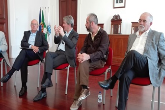 Debate sobre emprego na cidade do Porto