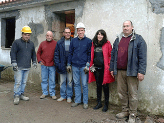 Voluntários Mota-Engil participam em reconstrução de casa Habitat em Amarante