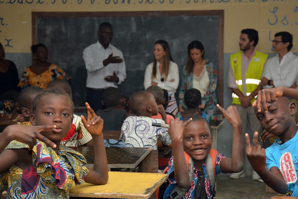 Visita do Comité África da Fundação promove desenvolvimento social em Angola