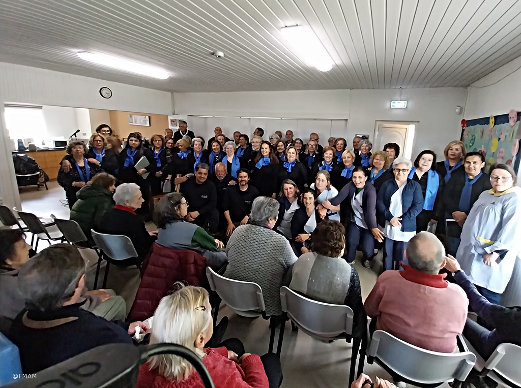 Coro sénior atuou no Centro Social da Foz do Douro